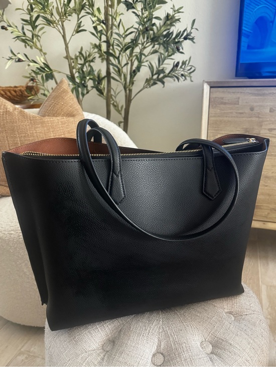 Quince Handbags - Triple Compartment Quince Italian Leather Black work tote bag